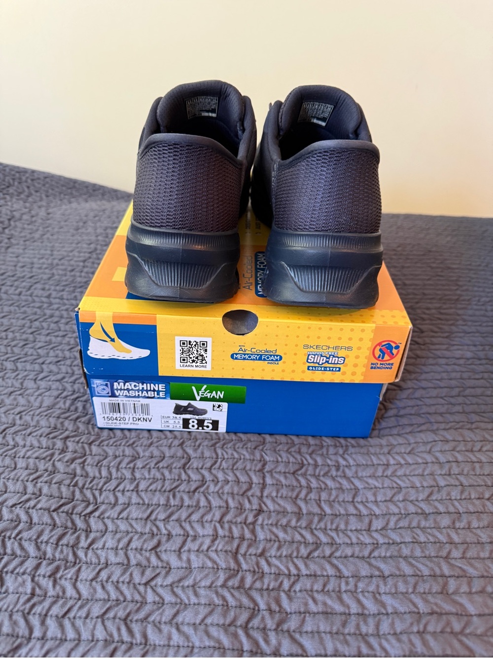 Sketchers women’s size 8.5 slip-in dark navy Glide Step Pro - Picture 6 of 6